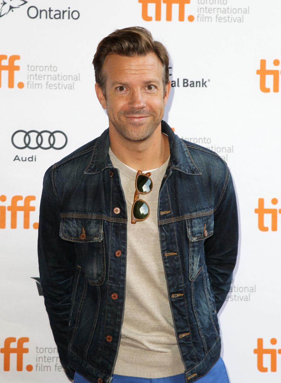 Meet The New Fletch Jason Sudeikis Fandango