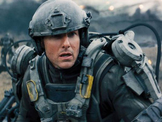 Tom Cruise Is Stuck on Repeat in 'Edge of Tomorrow' Trailer