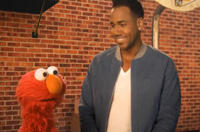 Fun Find: Latin Singer Romeo Santos and Elmo Sing "Quiero Ser Tu Amigo"