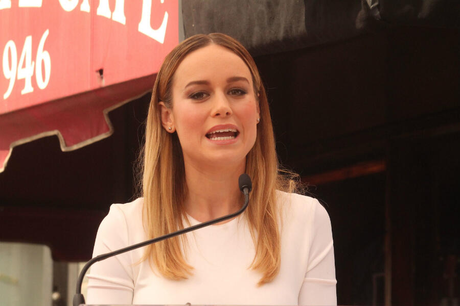 News Briefs: Brie Larson's 'The Glass Castle' Gently Moves to Summer