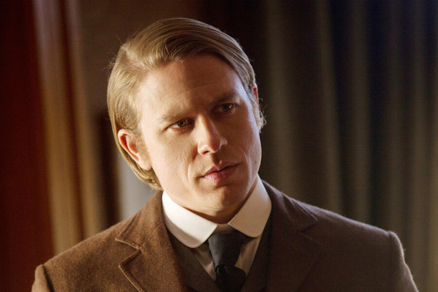 News Briefs: Charlie Hunnam Touted for 'Papillon' Remake'