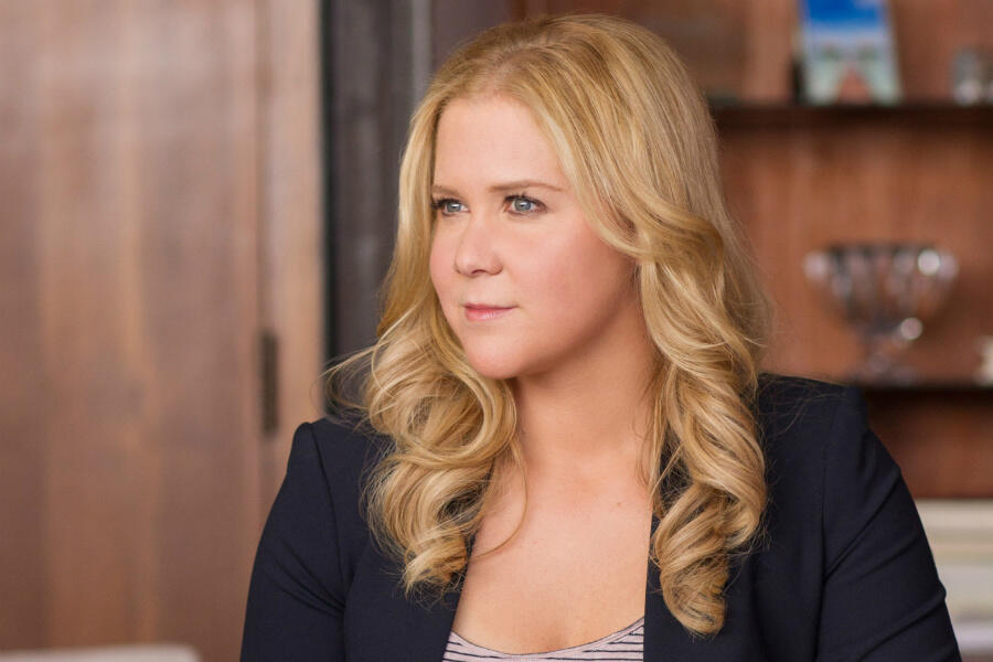 News Briefs: Amy Schumer to Star in Comedy 'I Feel Pretty'