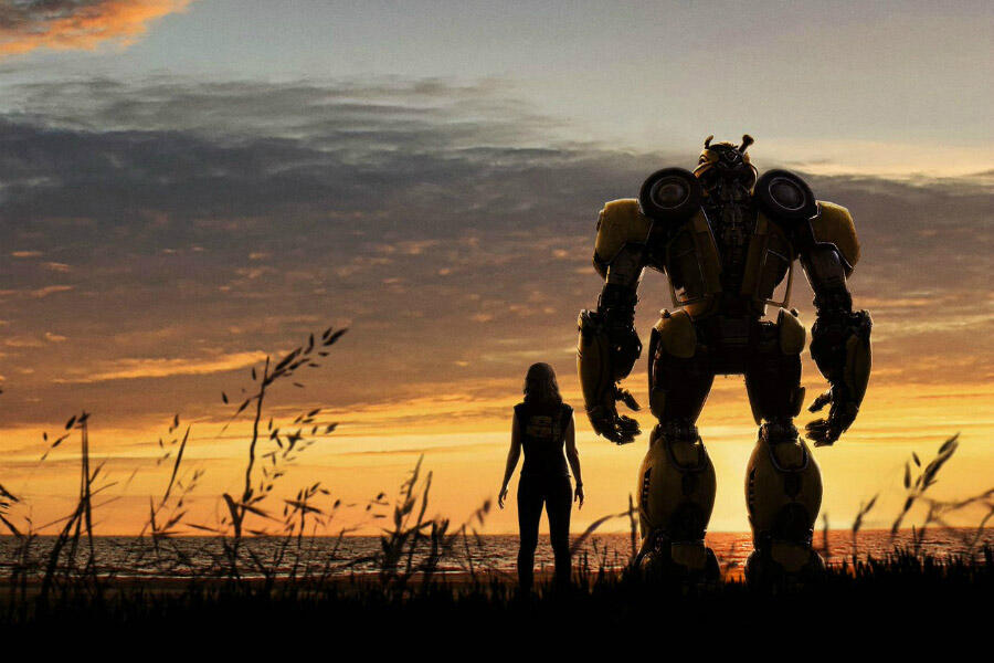 Watch Hailee Steinfeld in Surprising First 'Bumblebee' Trailer; Here's Everything We Know