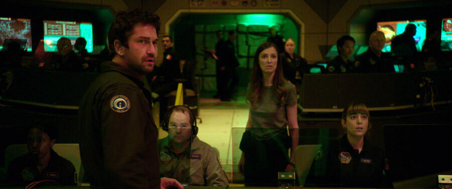 Watch Exclusive Clip From 'Geostorm': Something's Wrong