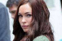 New Pics: Megan Fox, Will Arnett and a Poorly Disguised Ninja Turtle