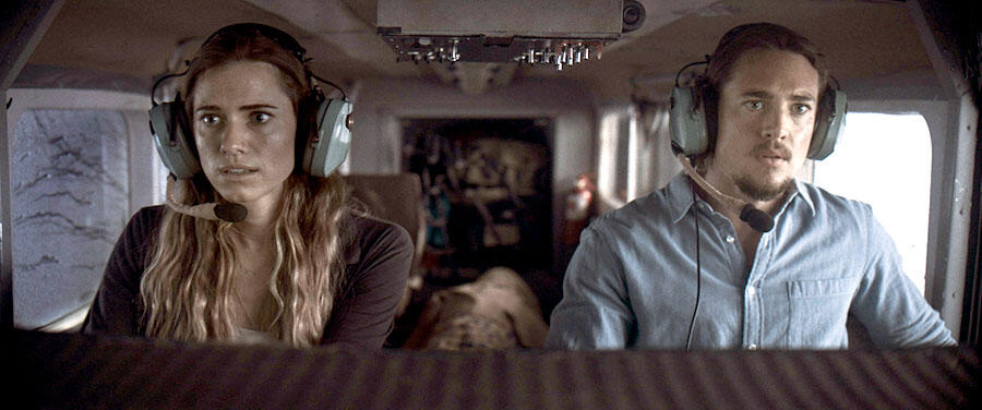 Exclusive Trailer Debut: 'Horizon Line'