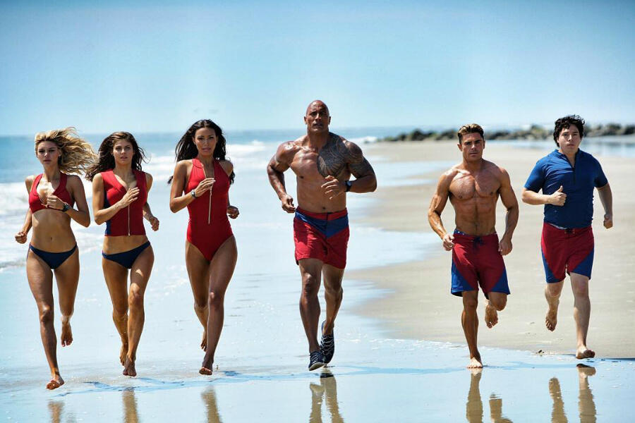 News Briefs: See 'Baywatch' Cast Run on the Beach; 'Wolverine 3' Villain Cast