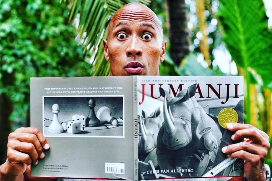 News Briefs: Dwayne Johnson Wants to Honor Robin Williams in 'Jumanji' Remake