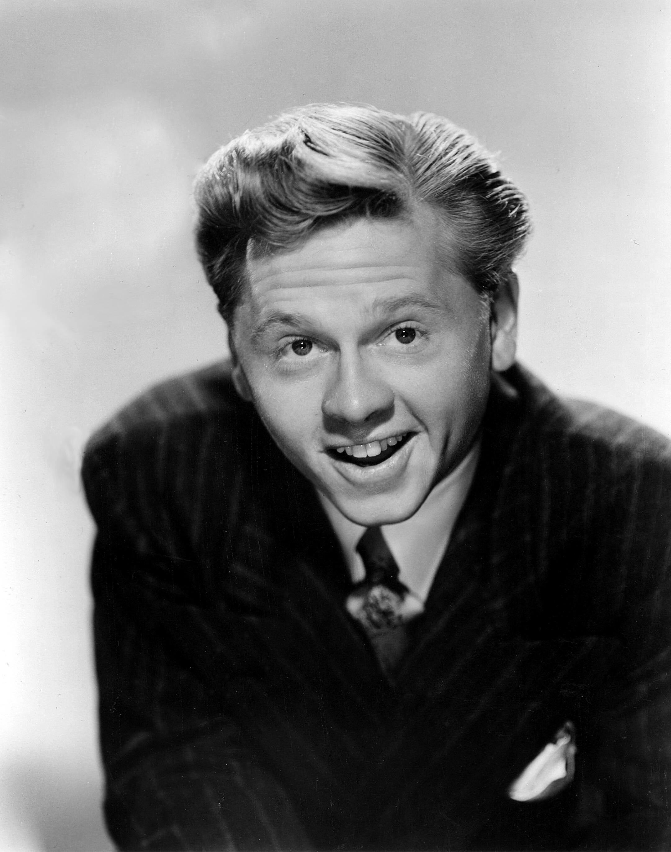 Legendary Actor Mickey Rooney Dies at 93