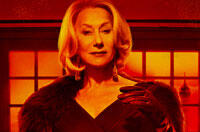'RED 2''s Helen Mirren Manhandles Guns, Reveals the TV Host Who Inspired Her Badass Character