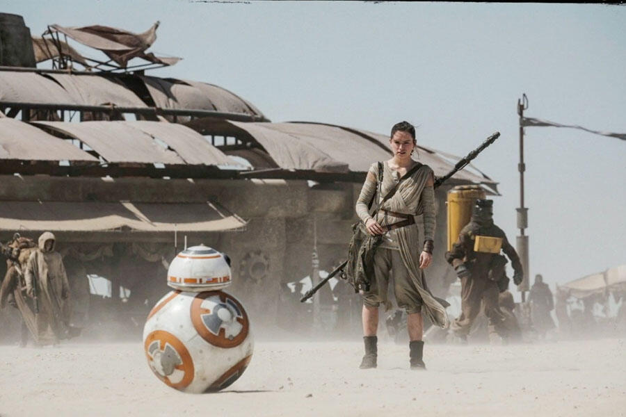 Behind the Secrets of 'The Force Awakens'