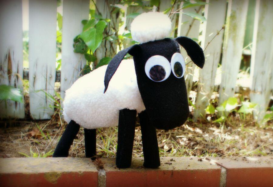DIY Stuffed Animal Celebrates Shaun the Sheep Fandango