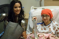 Snapshot: 'Thor: The Dark World' Star Jaimie Alexander Visits Children's Hospital Dressed As Lady Sif