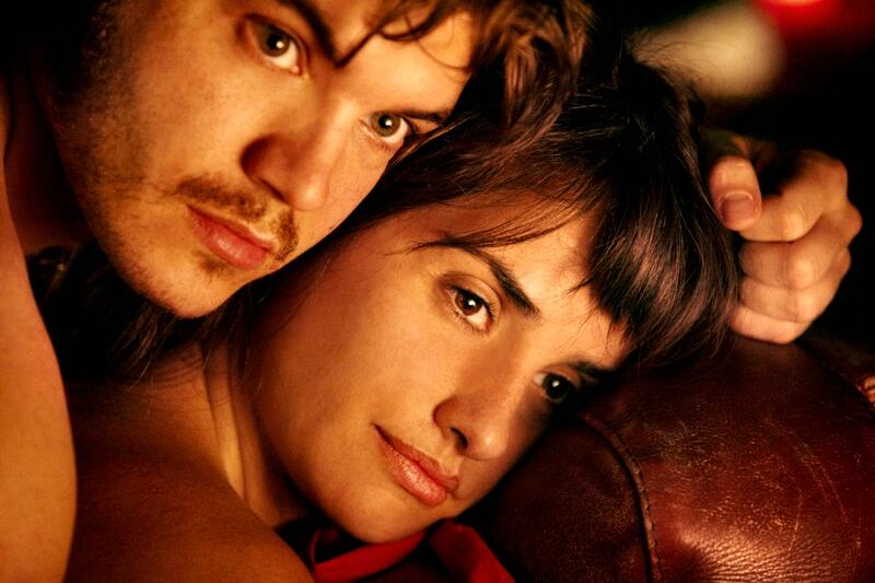 Exclusive Emile Hirsch on His Steamy Sex Scenes with Penelope Cruz in 'Twice Born' and Playing