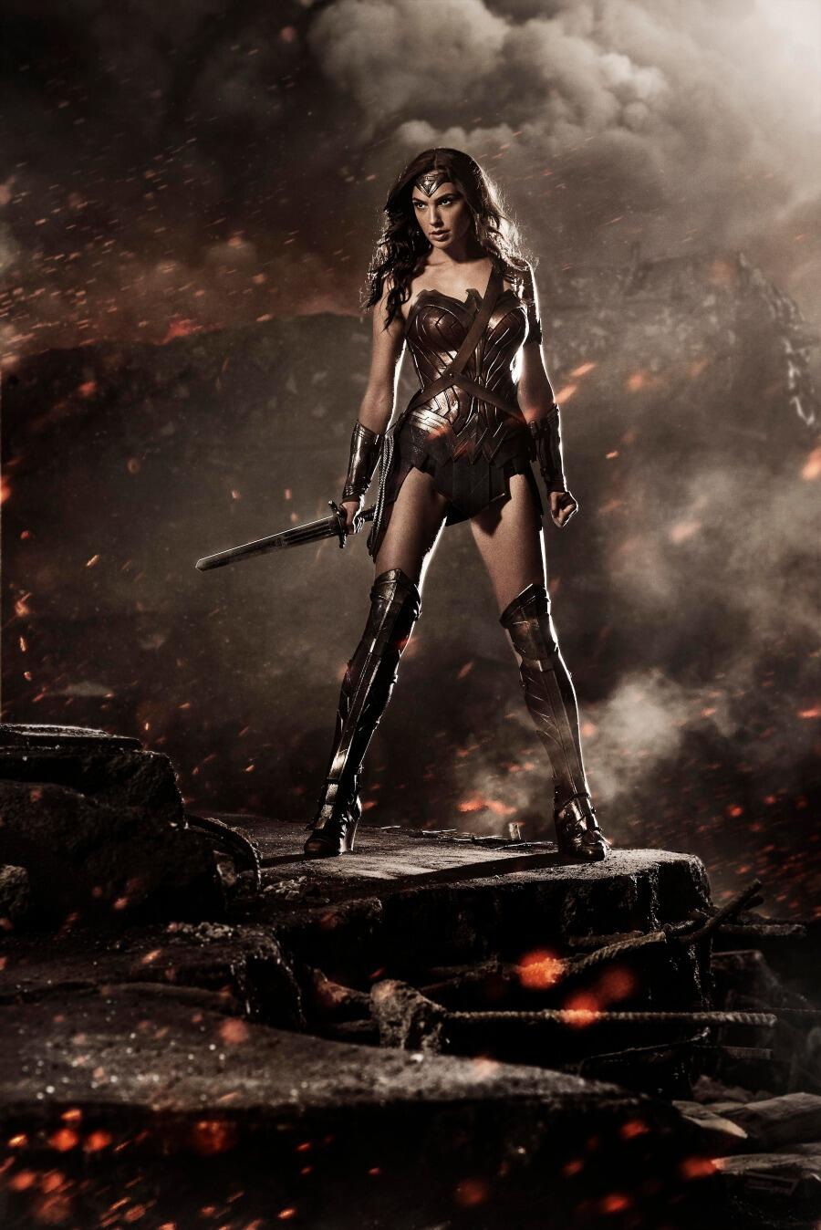 News Briefs: 'Wonder Woman' Director Found; Zack Snyder Teases 'Batman v Superman' Trailer