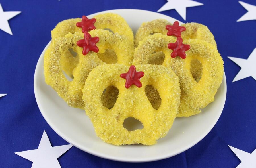 Make Tiara Treats Inspired by 'Wonder Woman'