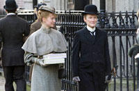 Glenn Close is a Kind Little Man in 'Albert Nobbs' Trailer
