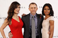 Daniel Craig May Do Five More 'Bond' Movies; Producer Says 'Skyfall' Feels Like 'Goldfinger'