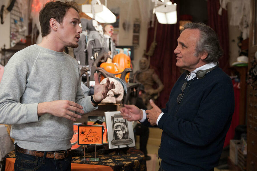 Director Joe Dante Talks 'Burying the Ex,' Females in Jeopardy, and Making Horror Funny