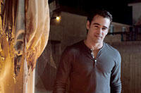 'Fright Night' Trailer Pits Anton Yelchin Against Colin Farrell