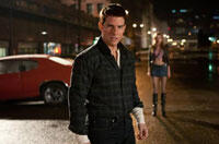 Tom Cruise Doesn't Care About Proof or the Law in 'Jack Reacher' Trailer