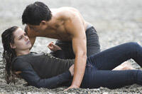 New 'New Moon' Photos of Edward, Bella, Jacob and Alice! 