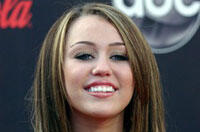 Miley Cyrus to Star in Adaptation of Young Adult Novel ‘Wake’