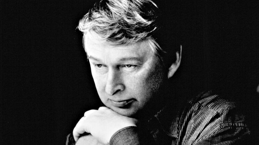 News Briefs: 'The Graduate' Director Mike Nichols Dies at 83; Melissa McCarthy Will Be Tinker Bell