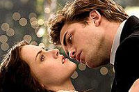 Man Bites Teen at 'New Moon' Screening