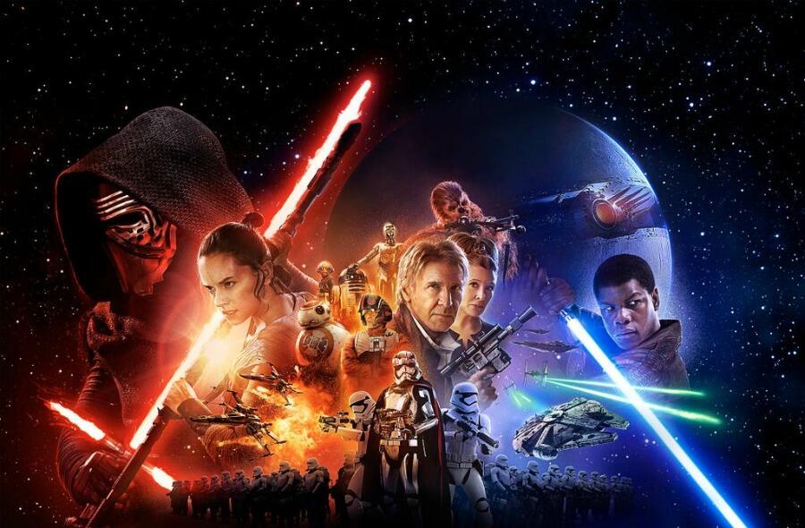 'Star Wars: The Force Awakens' Buzz: See the Awesome Poster, Plus: Ticket Info and New Footage 