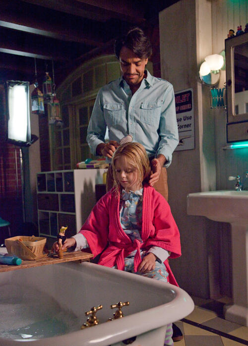 Instructions Not Included (No se Aceptan Devoluciones) Movie Photos and