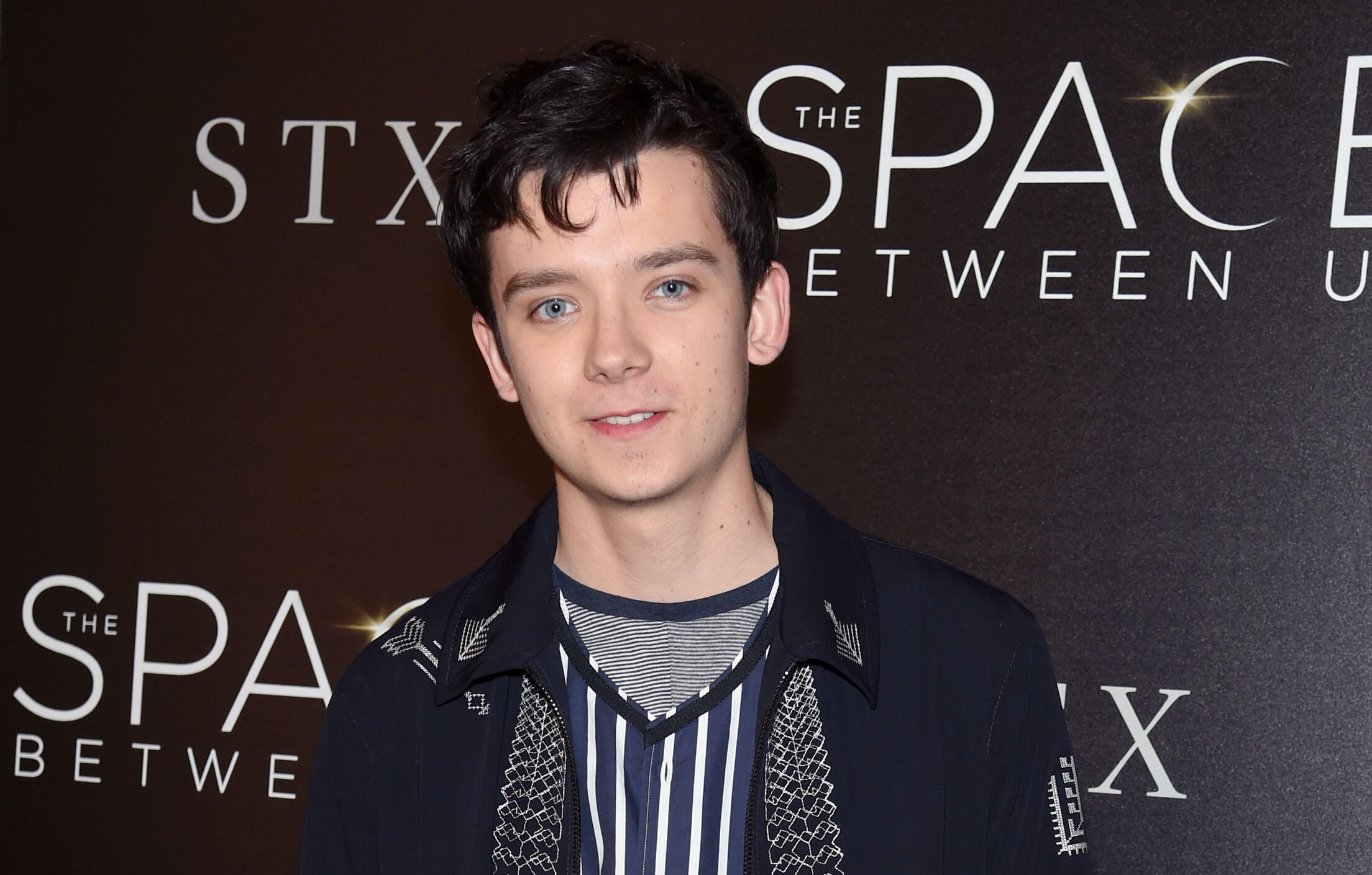 Celebs born in april