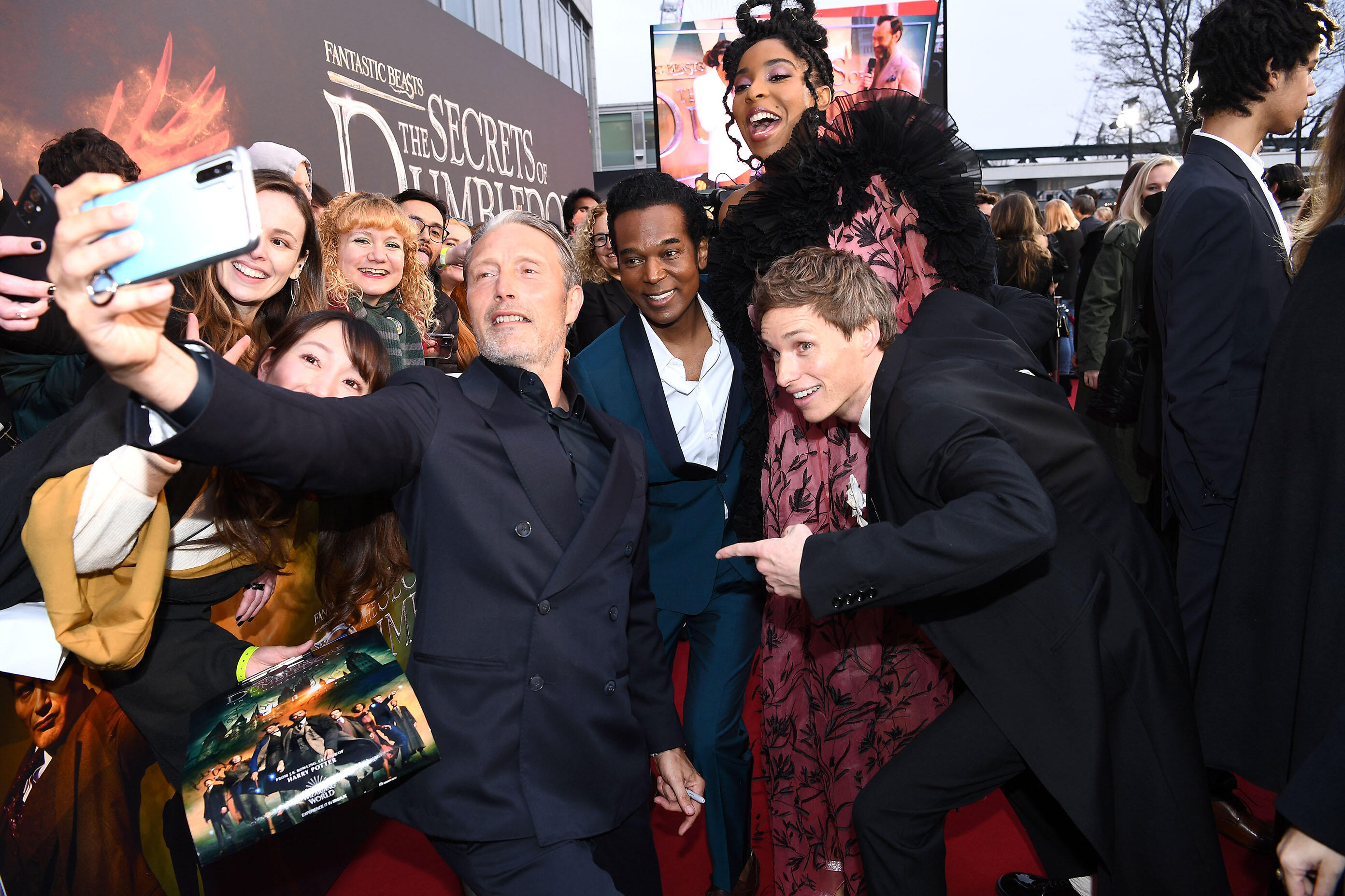 Fantastic beasts shop premiere tickets