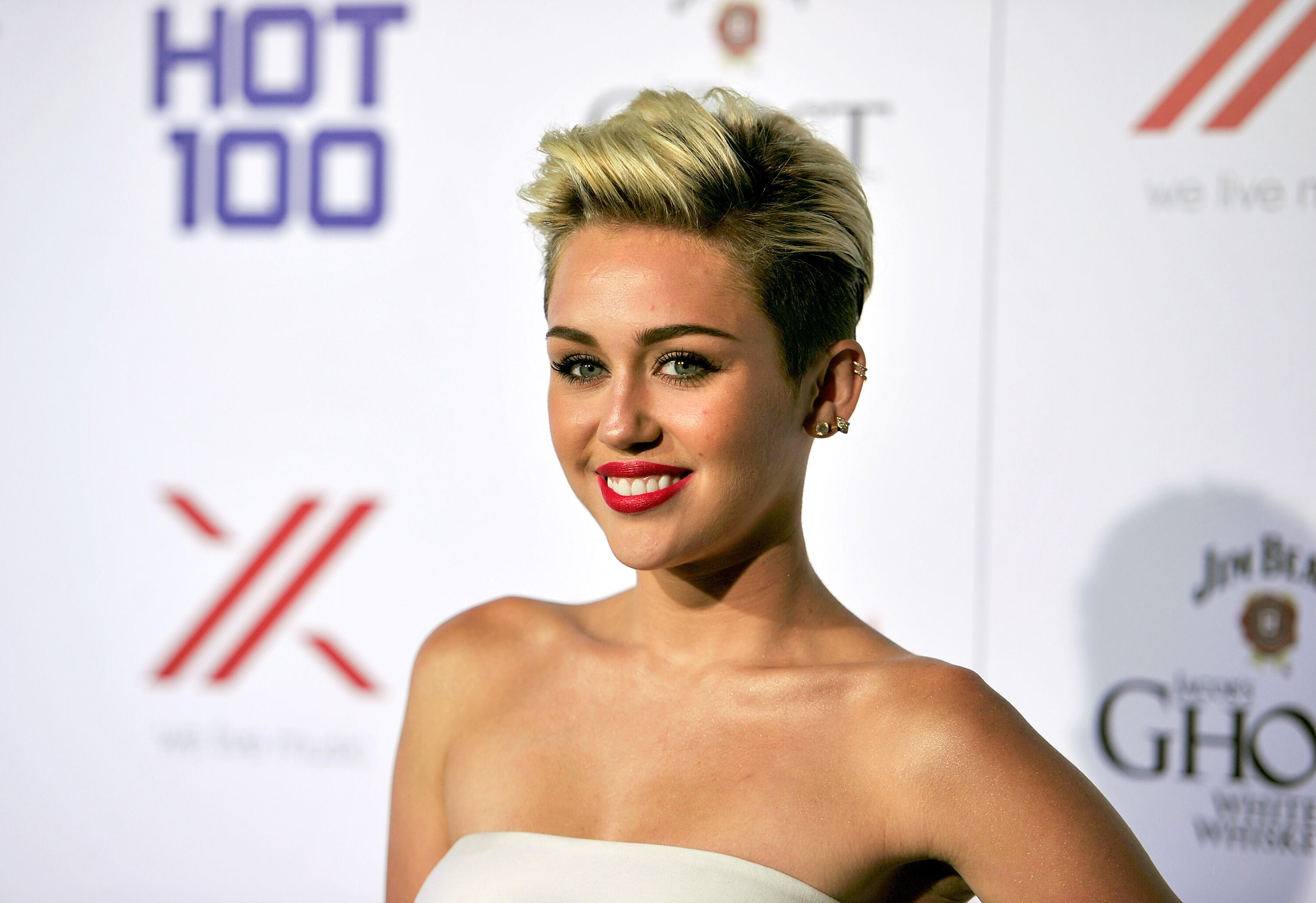 Celebrity Birthdays & Anniversaries: A Look Back - jdn2gwq