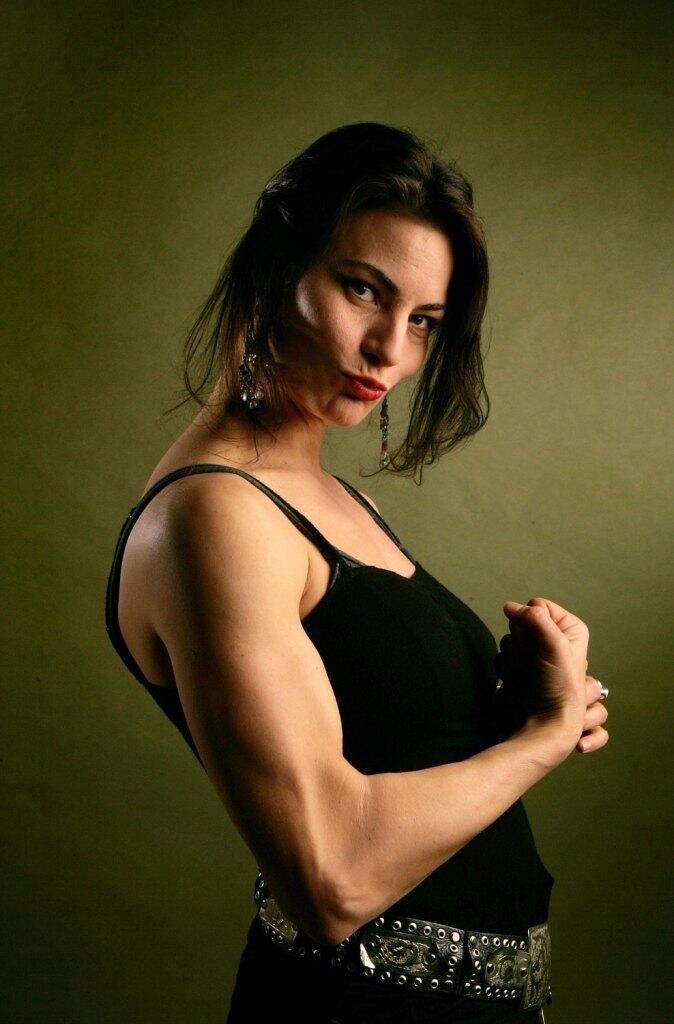 Traci Dinwiddie Pictures and Photos | Fandango