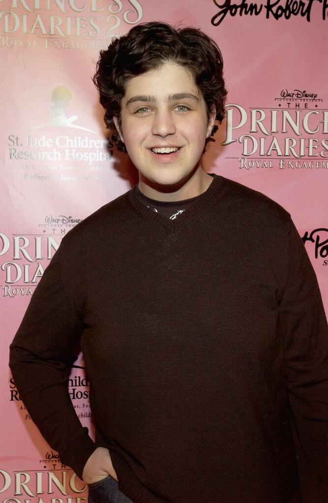 Josh Peck Pictures and Photos | Fandango