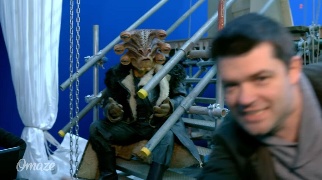 The Han Solo Movie Wants You to Come Hang Out with This Six-Eyed Alien