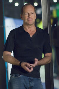 Bruce Willis stars as Harris Hill in "Perfect Stranger."