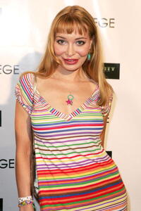 Actress Lorielle New at the L.A. premiere of "Captivity."