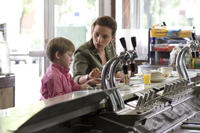 Nicholas Art and Scarlett Johansson in "The Nanny Diaries."