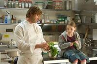 Aaron Eckhart as Nick and Abigail Breslin as Zoe in "No Reservations."
