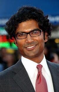 Sendhil Ramamurthy at the World premiere of "Get Smart."