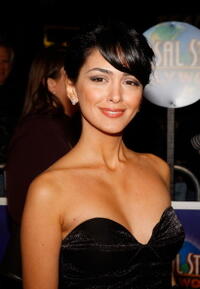 Actress Nazanin Boniadi at the L.A. premiere of "Charlie Wilson's War."
