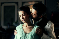 Cecilia Cheung and Jang Dong-gun in "Dangerous Liaisons."