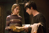 Saoirse Ronan and Harry Treadaway in "City of Ember."