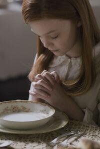 Elle Fanning as the young Daisy in "The Curious Case of Benjamin Button."