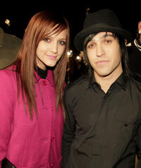 Ashlee Simpson and Pete Wentz at the "Cloverfield" premiere.