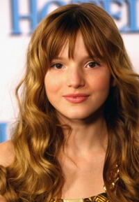 Bella Thorne at the California premiere of "Hotel for Dogs."