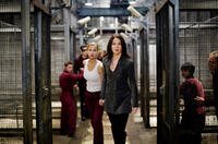 Emma Frost (Tahyna Tozzi) and Silverfox (Lynn Collins) in "X-Men Origins: Wolverine."