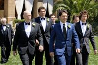 J.K. Simmons as Oswald Klaven, Lou Ferrigno as himself, Joe Lo Truglio as Lonnie, Paul Rudd as Peter Klaven, Thomas Lennon as Doug and Andy Samberg as Robbie in "I Love You, Man."